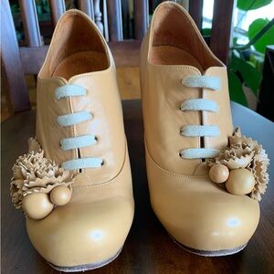 Chie Mihara Tan Leather Floral Appliqué Lace-Up Heels